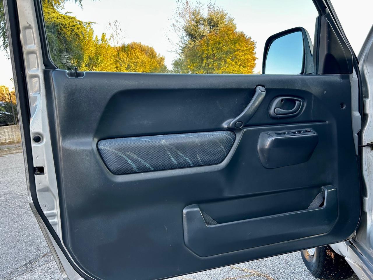 Suzuki Jimny 1.3i 16V cat 4WD JLX Special