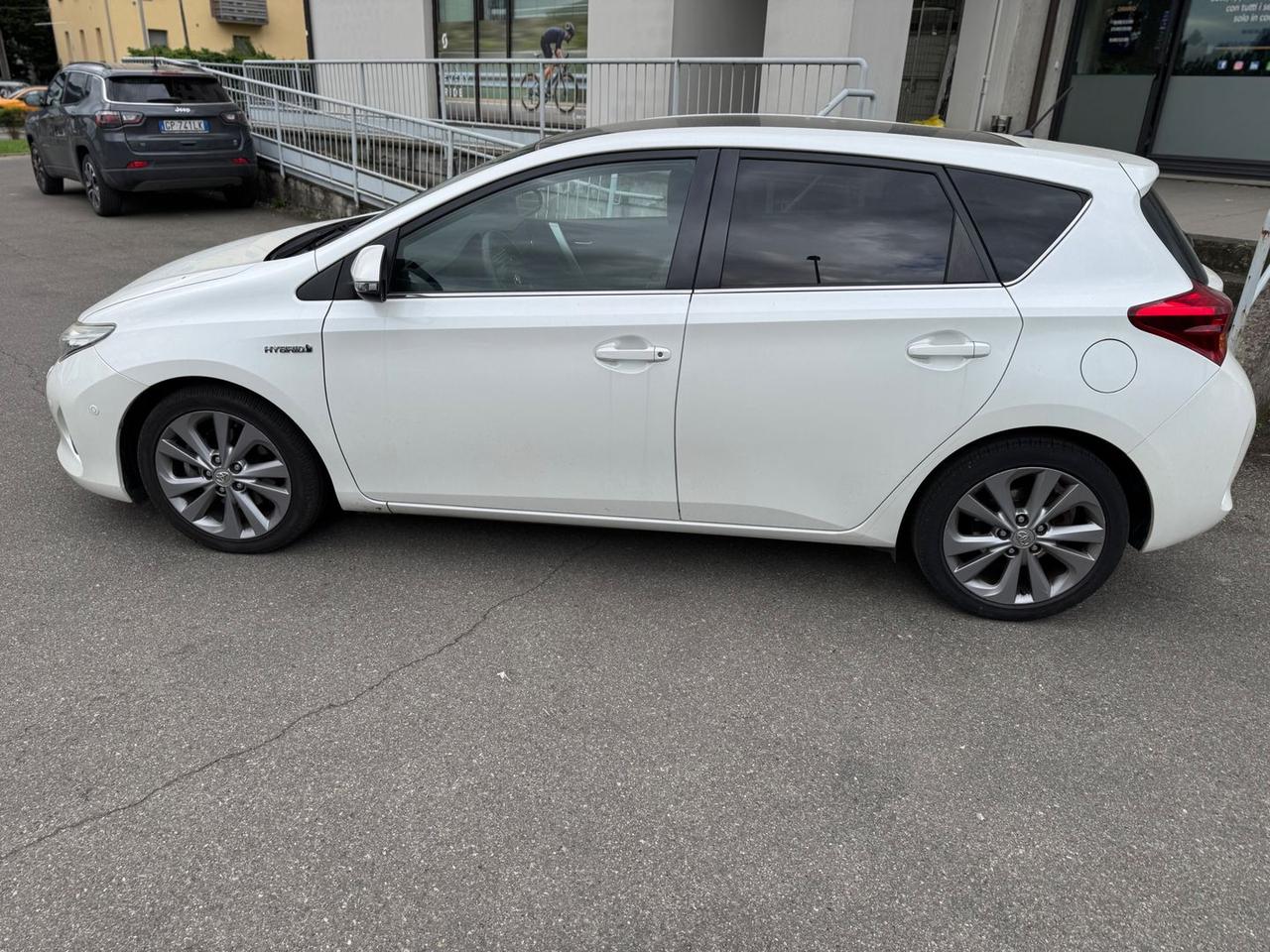 Toyota Auris Lounge 1.8 HEV