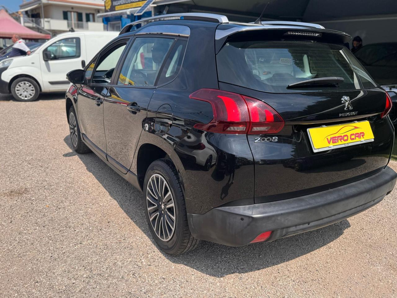 Peugeot 2008 BlueHDi 120 S&S Allure