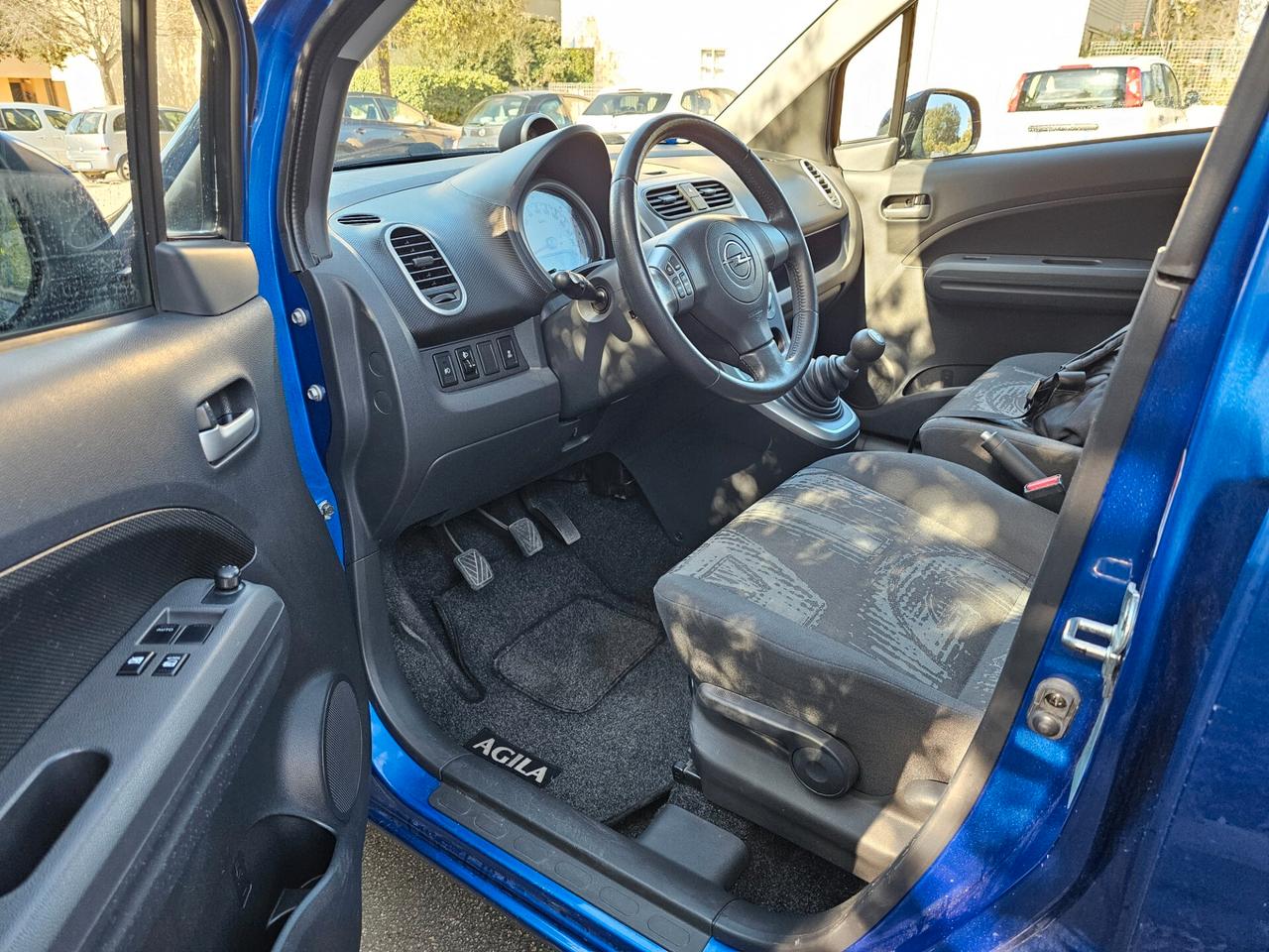 Opel Agila 1.2 16V 94 CV - Neopatentati