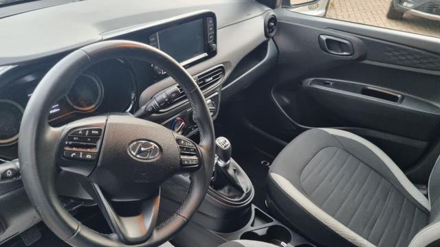 HYUNDAI i10 1.0 MPI Tech