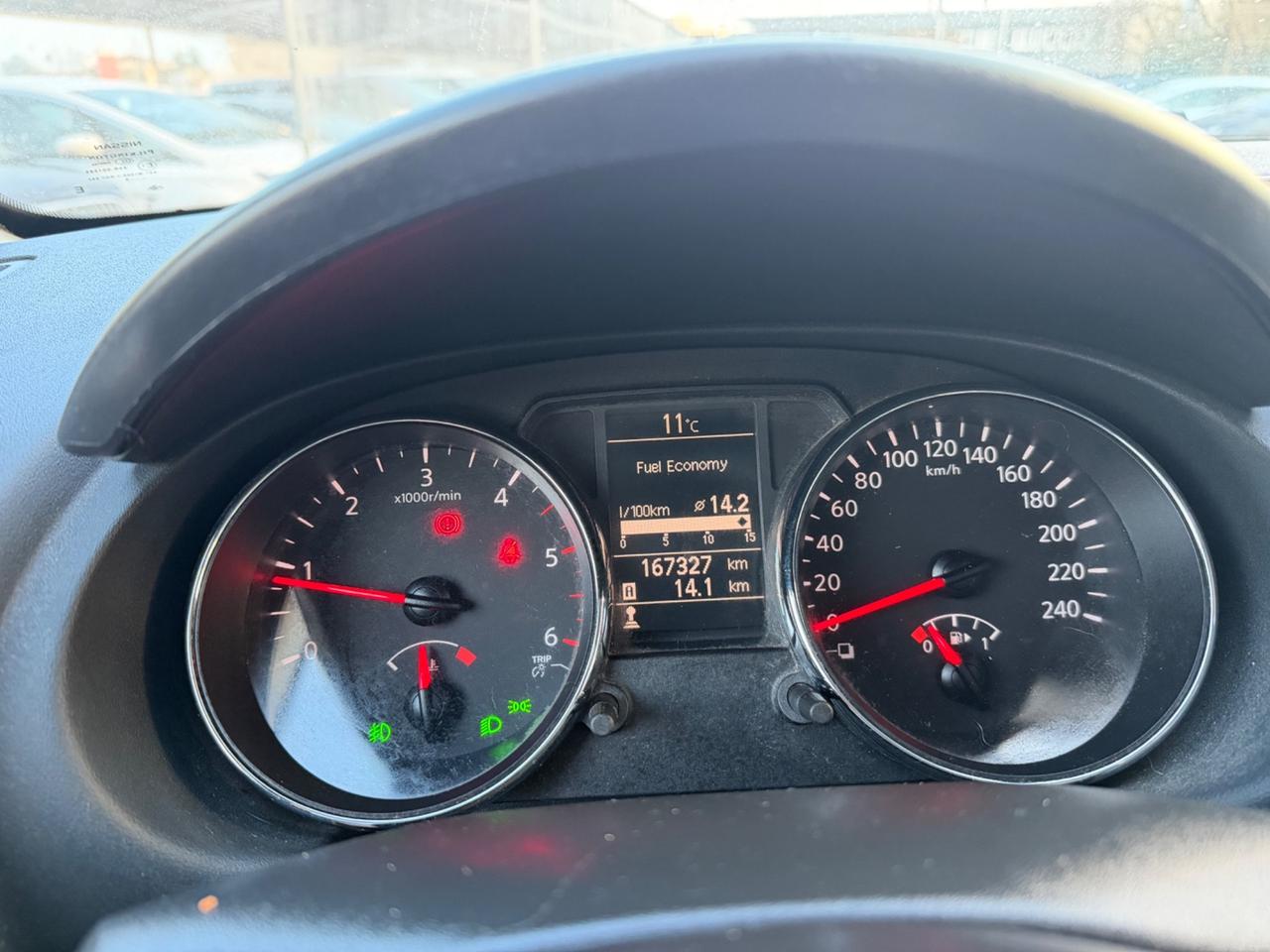 Nissan Qashqai 2013 1,6 dci 7 posti km 167,000 garanzia 12 mesi