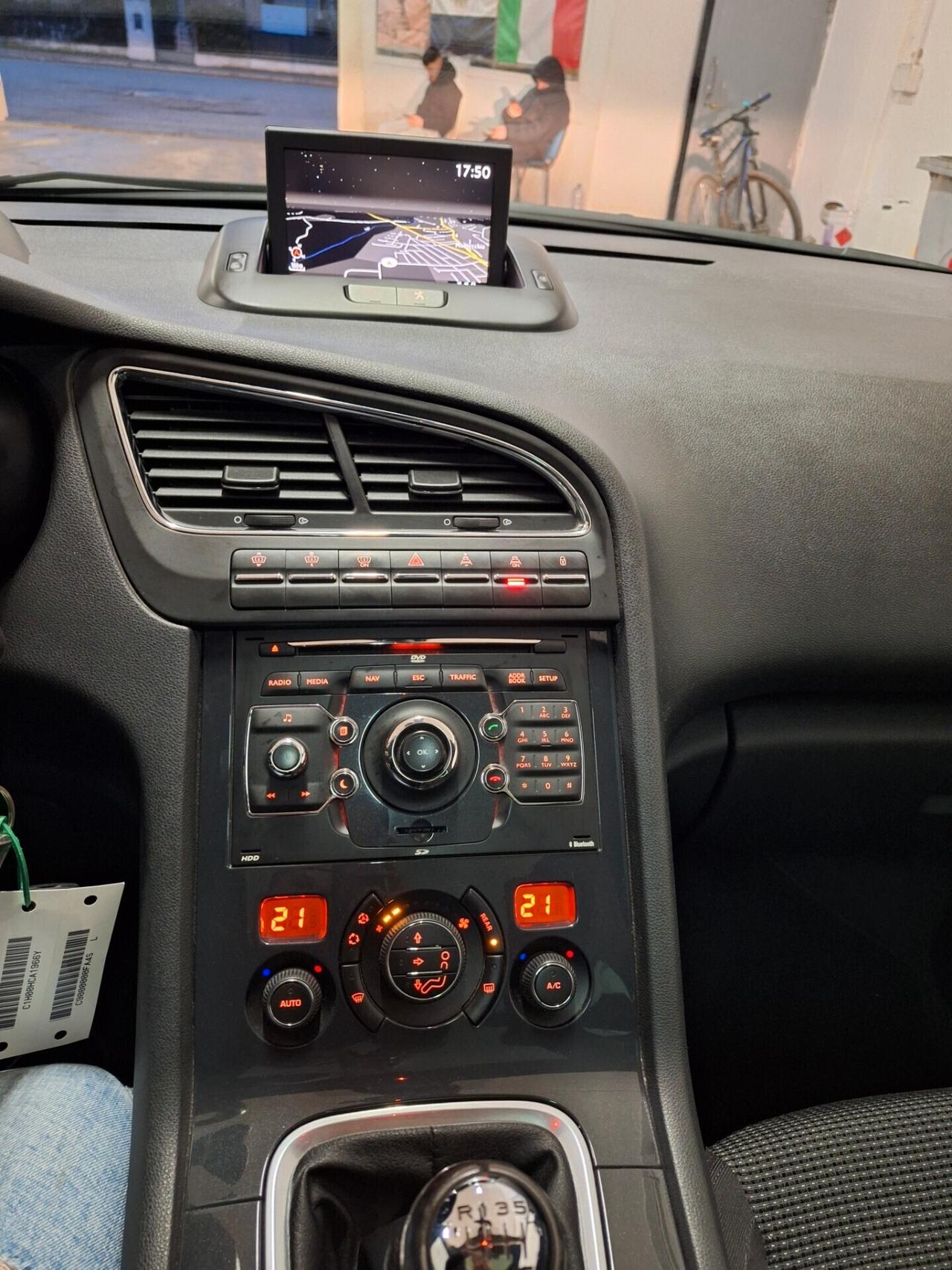 Peugeot 5008 2.0 HDi 150CV Business NAVI TETTO 5 POSTI GANCIO TRAINO HEAD-UP DISPlAY