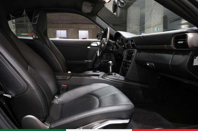 Porsche 911 Coupe 3.6 Carrera