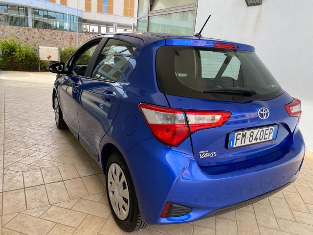 TOYOTA Yaris 1.0 5 porte Active