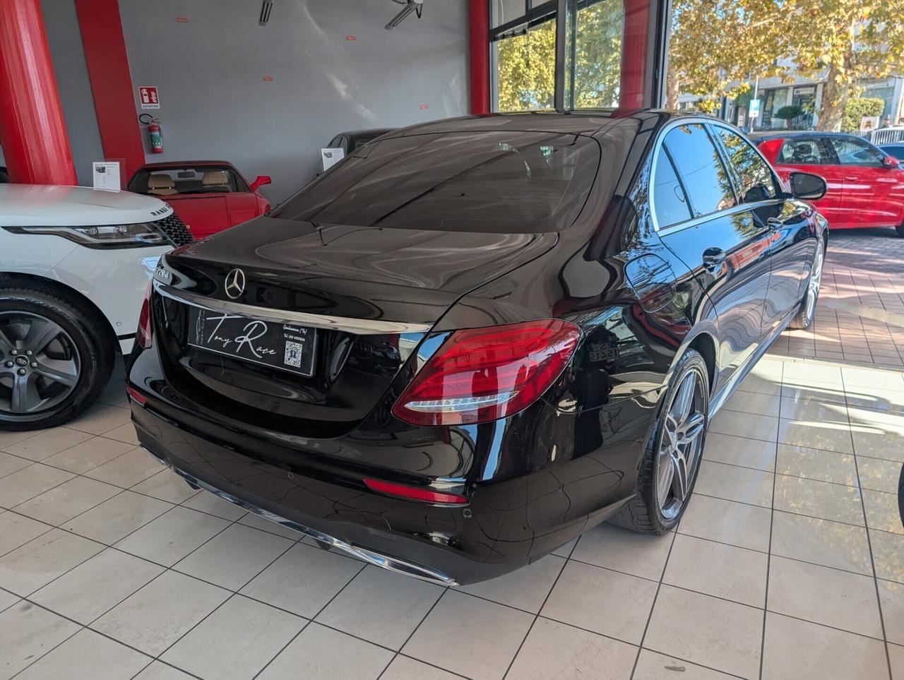 Mercedes E 220 DIESEL BERLINA AMG