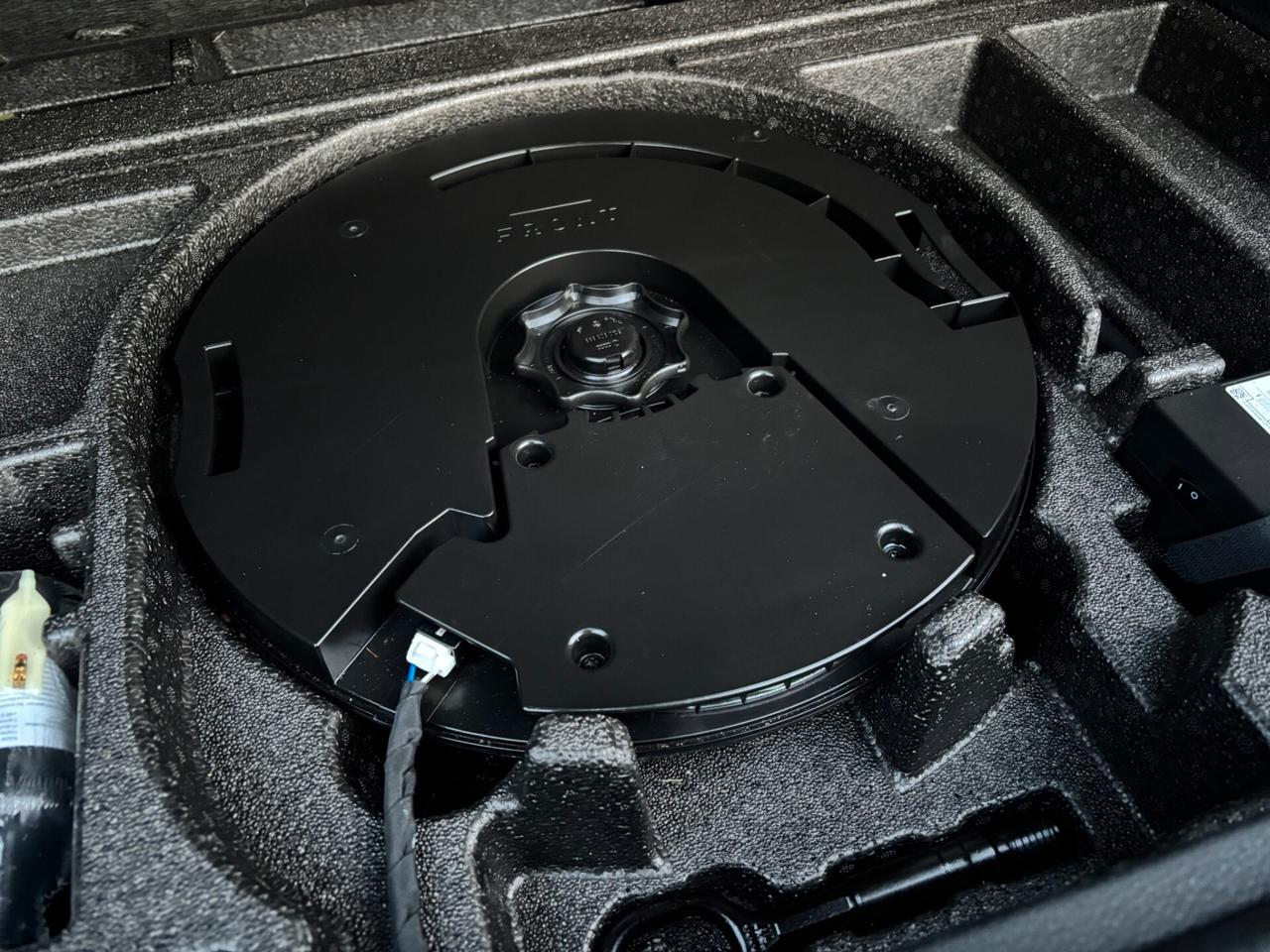 Audi Q3 35 TDI quattro S tronic line edition MY 22 KM 98.000 -BLACK