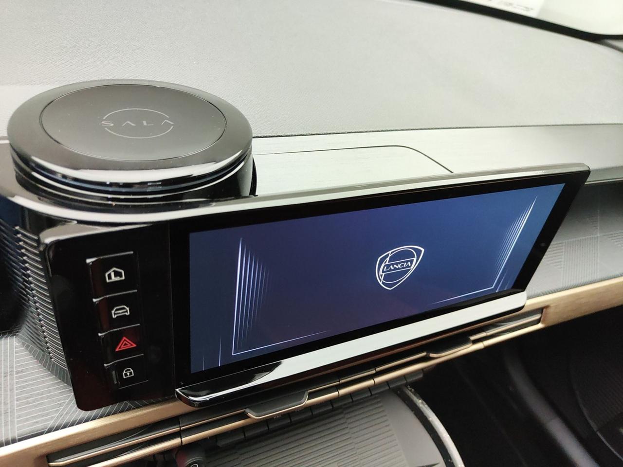 LANCIA Ypsilon IV 2024 156CV BEV 51KW LX (GUIDA AUTONOMA LIVELLO 2, INFOTAINMENT SALA PRO NAVI)