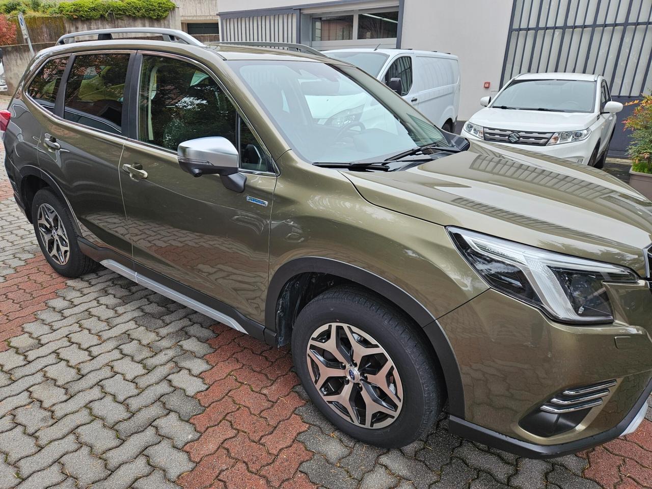 Subaru Forester 2.0 e-Boxer MHEV CVT Lineartronic Style - GANCIO TRAINO
