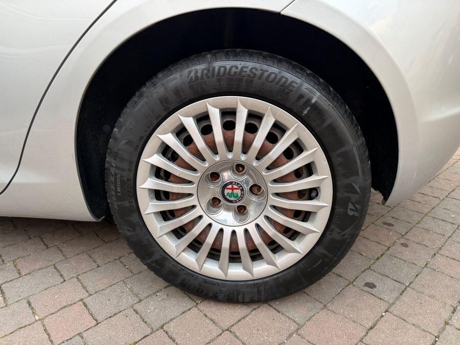 Alfa giulietta 1.6 mjet autom certificata italiana