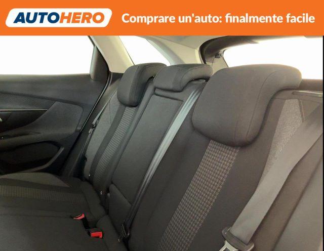 PEUGEOT 3008 BlueHDi 130 S&S EAT8 Business