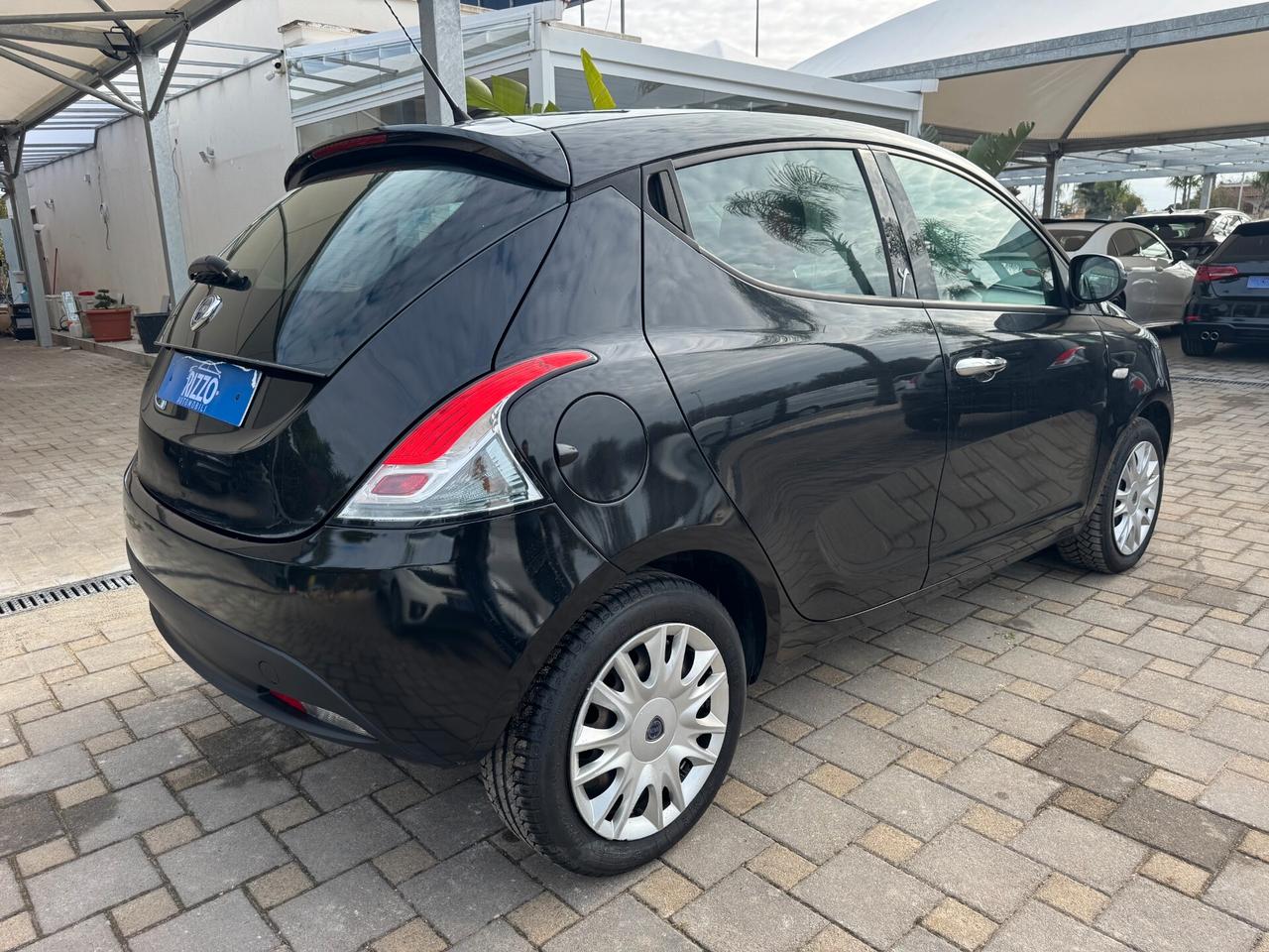 Lancia Ypsilon 1.3 MJT 16V 95 CV 5 porte S&S Gold