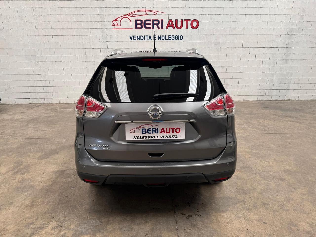 Nissan X-Trail Tekna (7 posti)