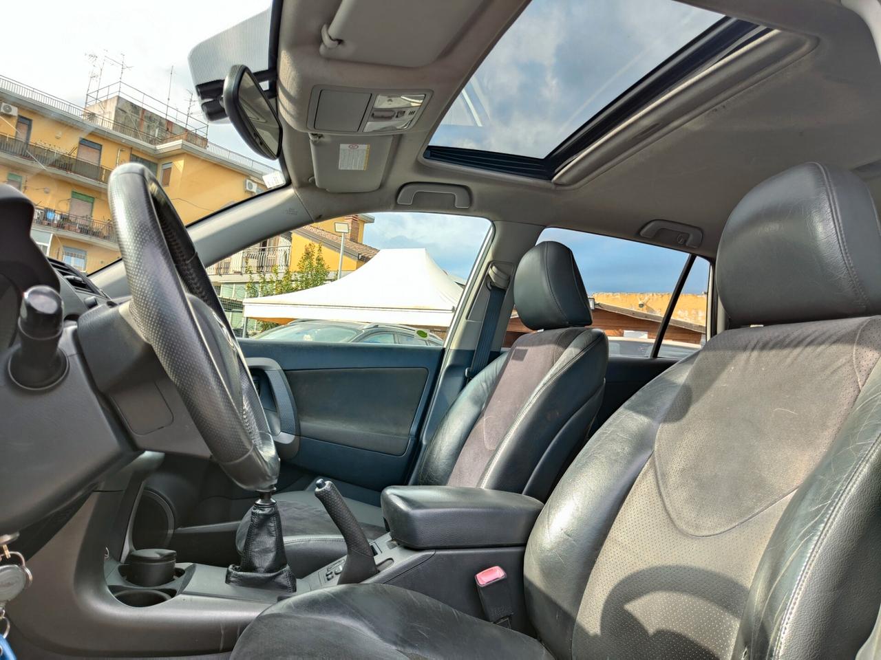 Toyota RAV 4 RAV4 Crossover 2.2 D-Cat 177 CV Executive