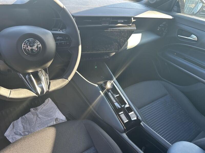 Alfa Romeo Junior 1.2 136 CV Hybrid eDCT6
