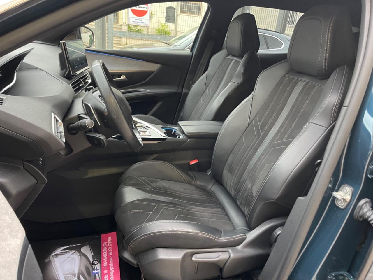 PEUGEOT 3008 GT 1.5 130CV EAT8 Cam 2022