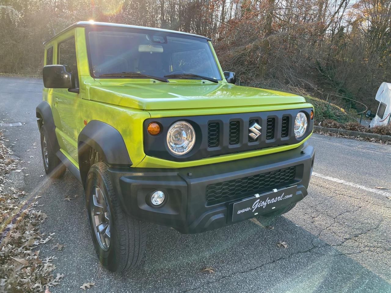 Suzuki Jimny 1.5 5MT Top