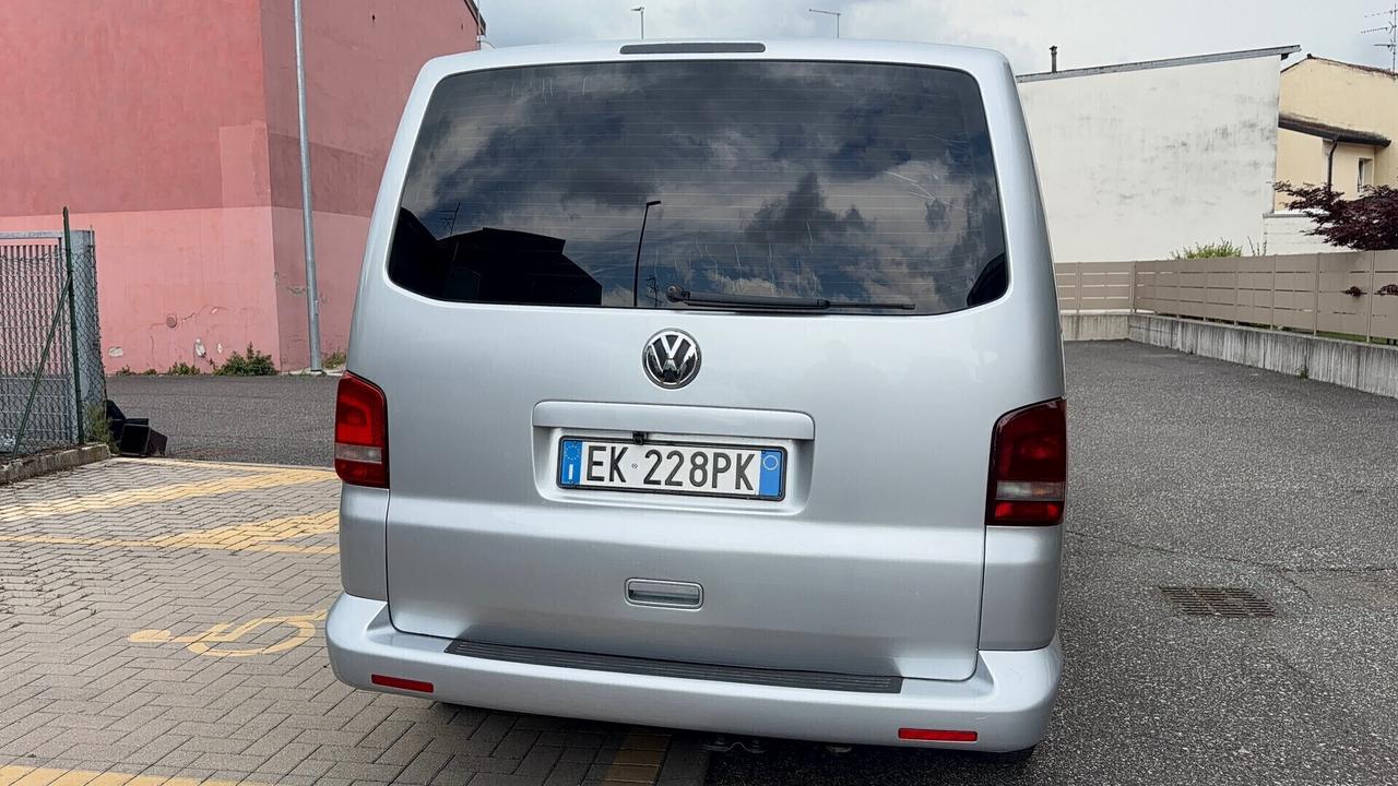 Volkswagen Multivan 2.0 TDI 140CV 9 posti