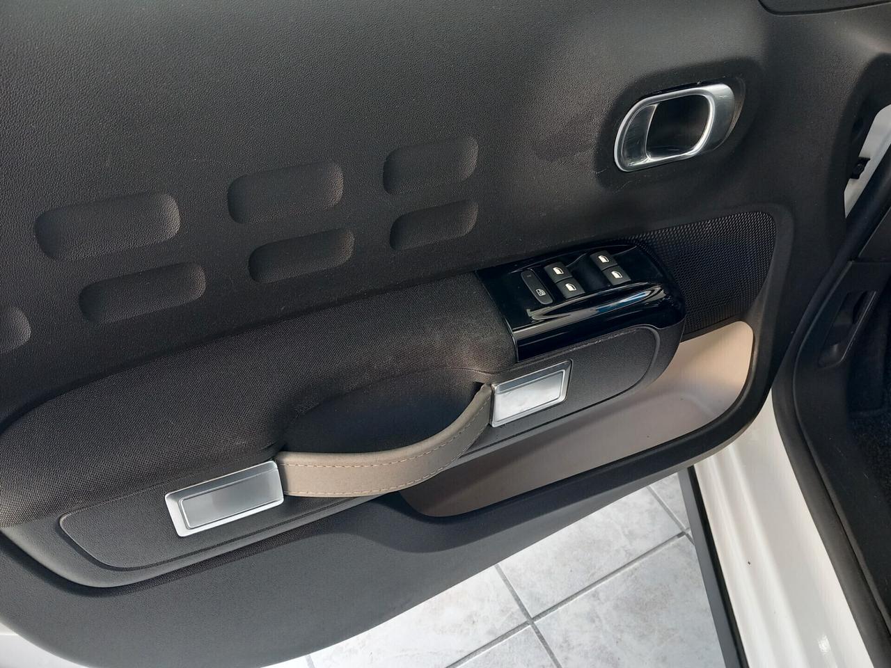 Citroen C3 anno 2019 1.2 benzina 104 mila km