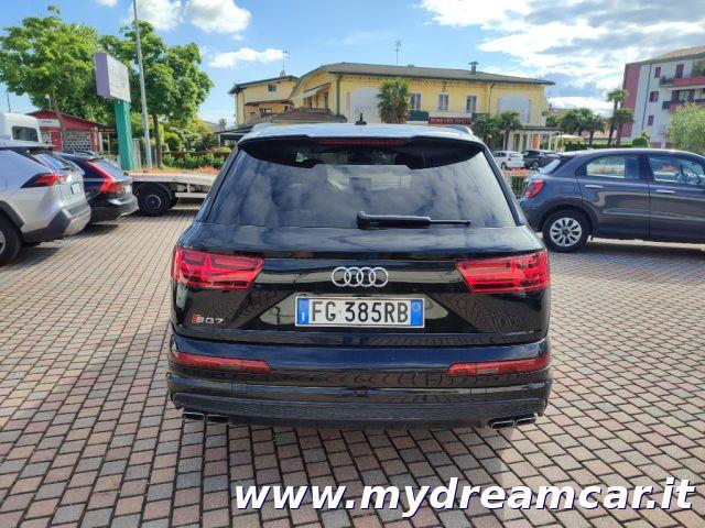 AUDI SQ7 4.0 V8 TDI quattro tiptronic Business Plus