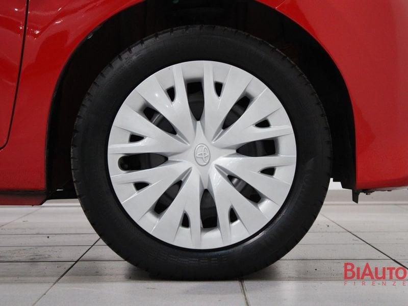 Toyota Aygo Aygo 5p 1.0 x-play m-mt 72cv