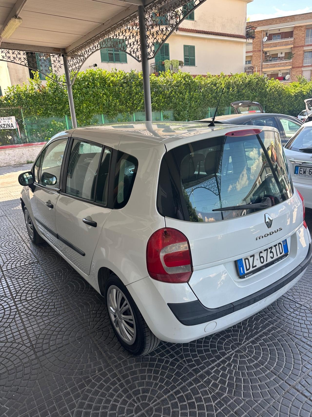 Renault Modus 1.2 16V Dynamique