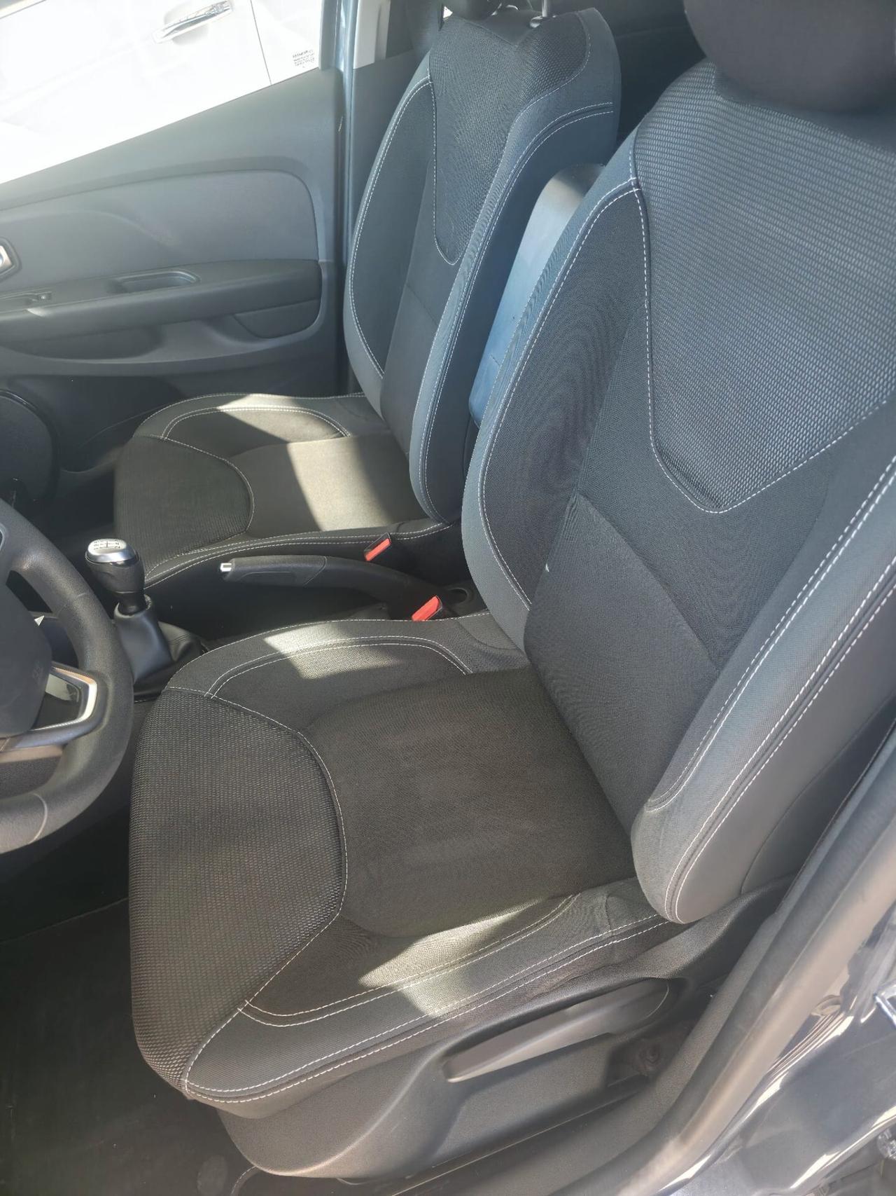 Renault Clio dCi 8V 75 CV 5 porte Moschino Life