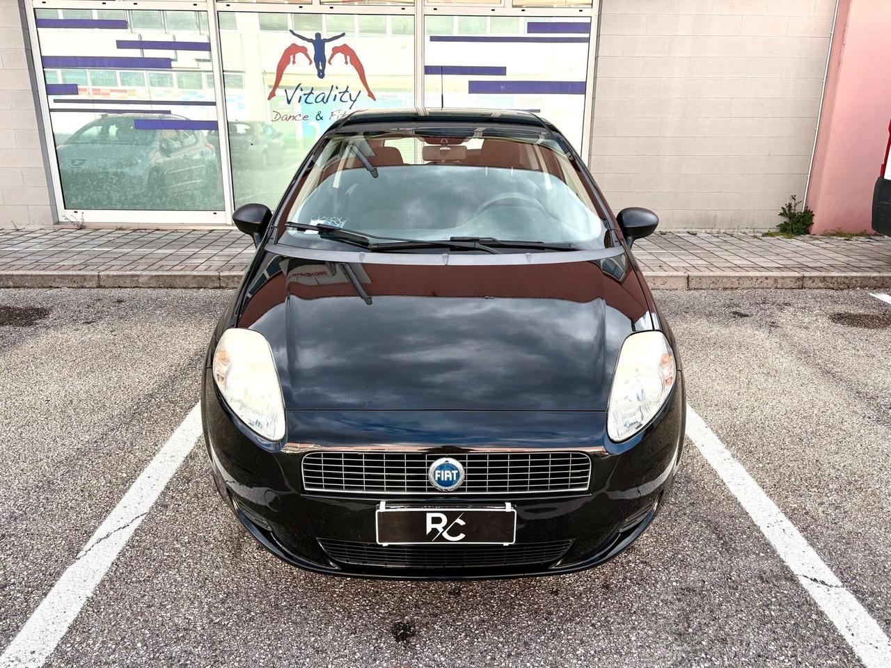 Fiat Grande Punto 1.2 benzina ok neopatentati