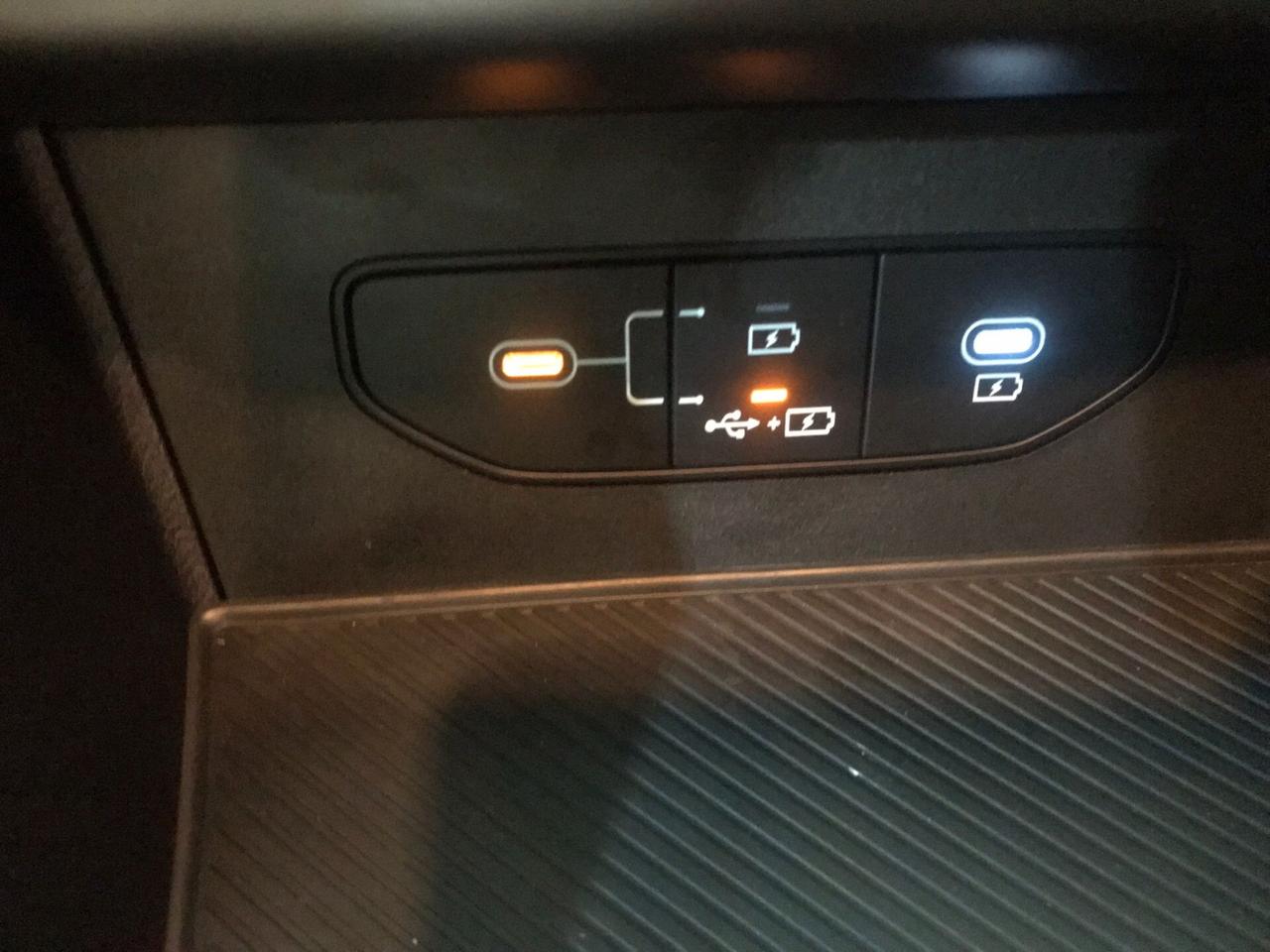 Kia Sportage 1.6 CRDi MHEV Business