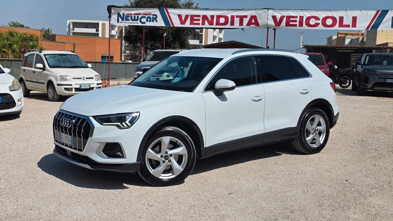 Audi Q3 2.0 TDI 150cv - S-TRONIC VIRTUAL COCKPIT