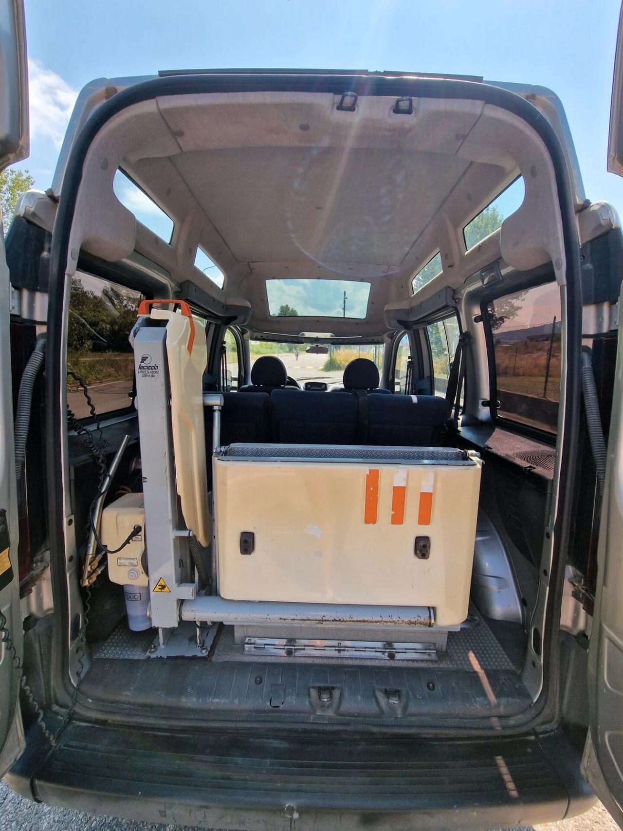 Fiat Doblo 1.6 Benzina 16V trasporto disabili