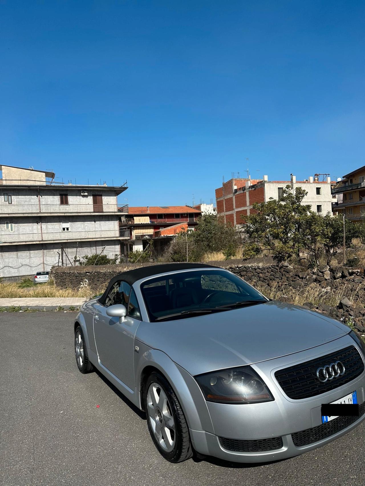 Audi TT Roadster 1.8 T 20V 179 CV cat cabrio int pelle tagliando ok