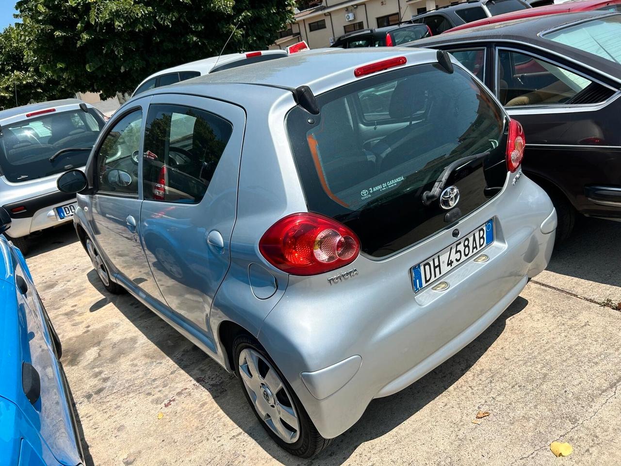 Toyota Aygo 1.0 12V VVT-i 5 porte Sol