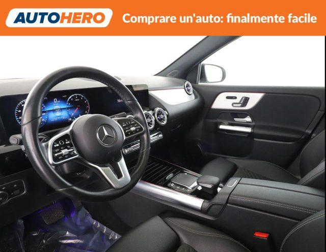 MERCEDES-BENZ GLA 200 Automatic 4Matic Premium