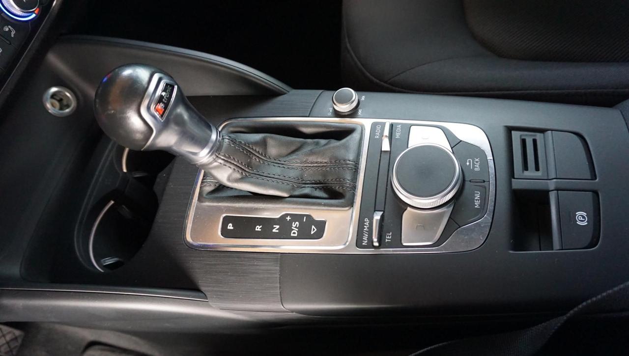 Audi A3 SPB 40 TDI quattro S tronic Business
