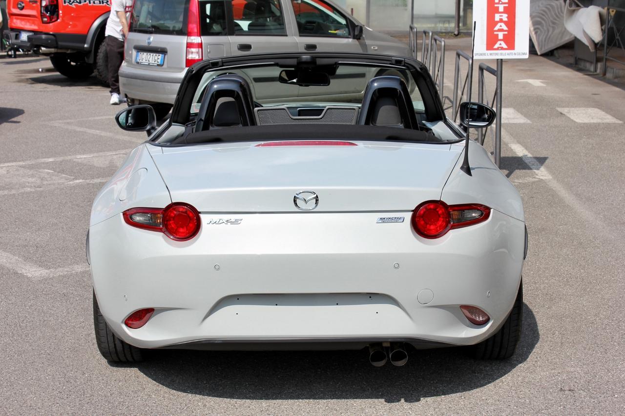 Mazda MX-5 1.5L SPORT-LINE 130CV INTERNI IN PELLE NERA