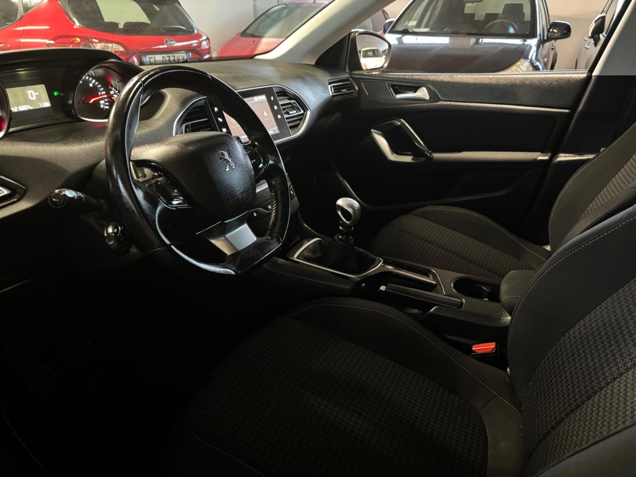 Peugeot 308 BlueHDi 120 SS SW Business