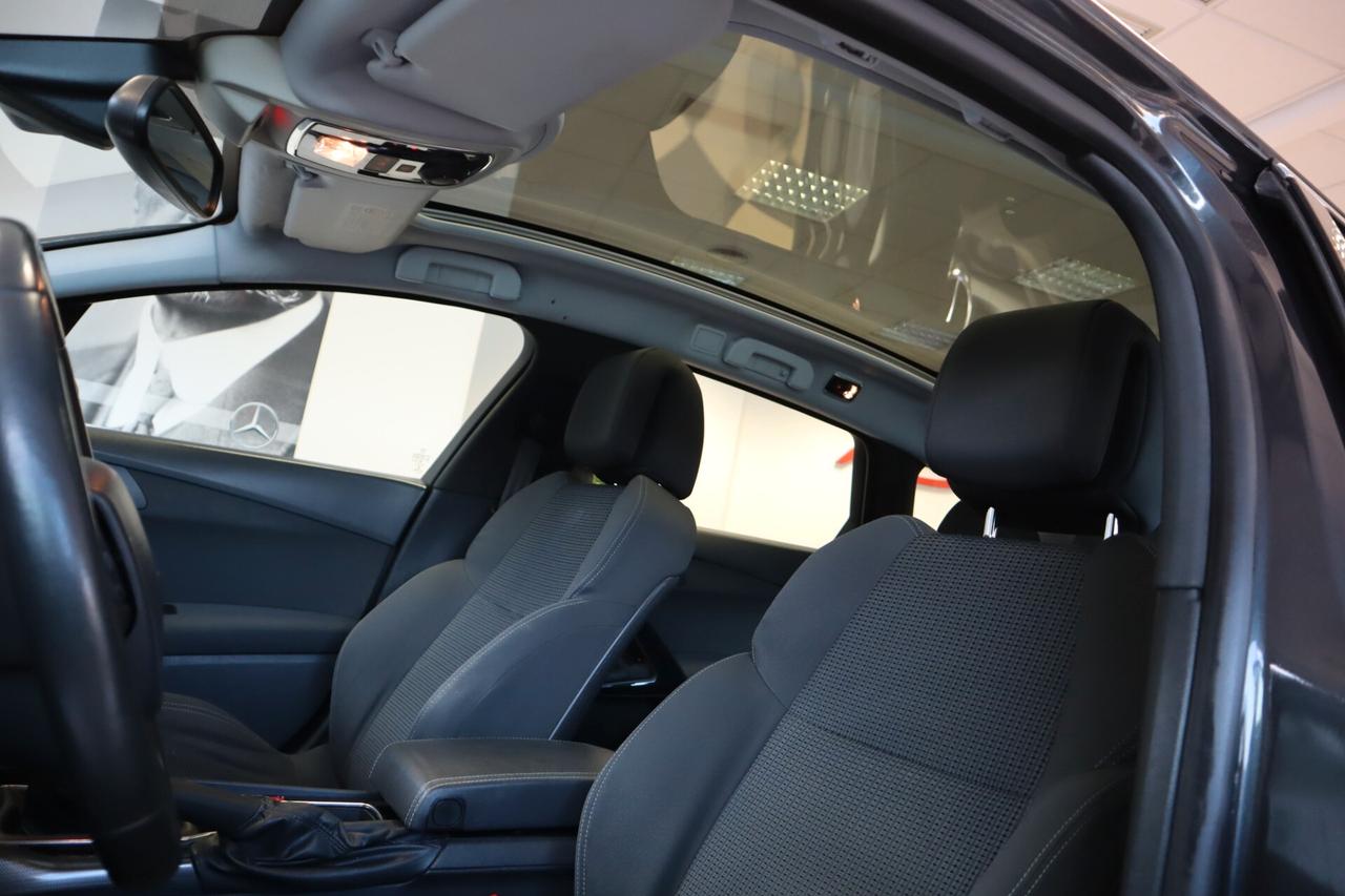 Peugeot 508 2.0 HDi 163CV SW Ciel Allure