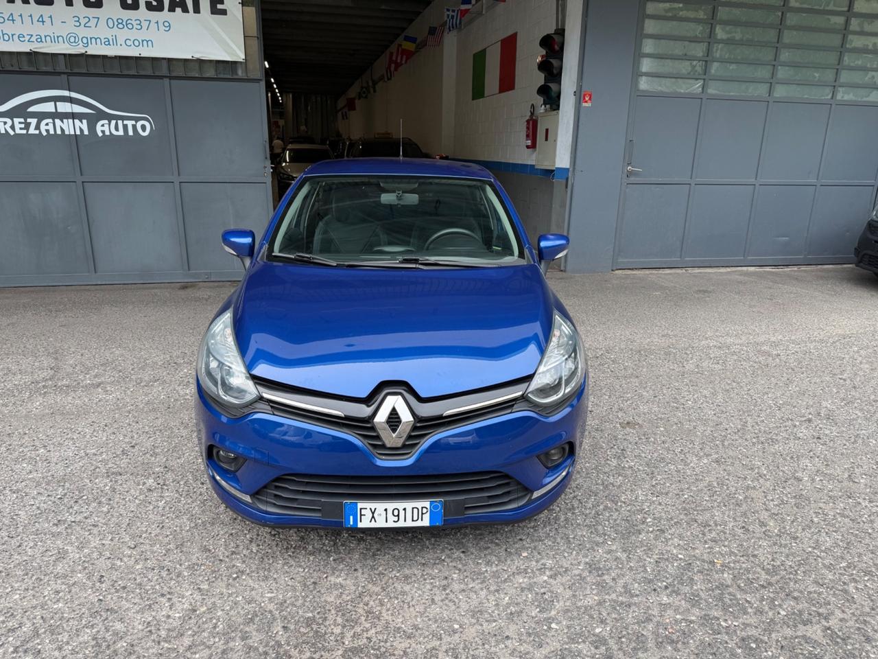 Renault Clio TCe 12V 90 CV 5 porte Moschino Life