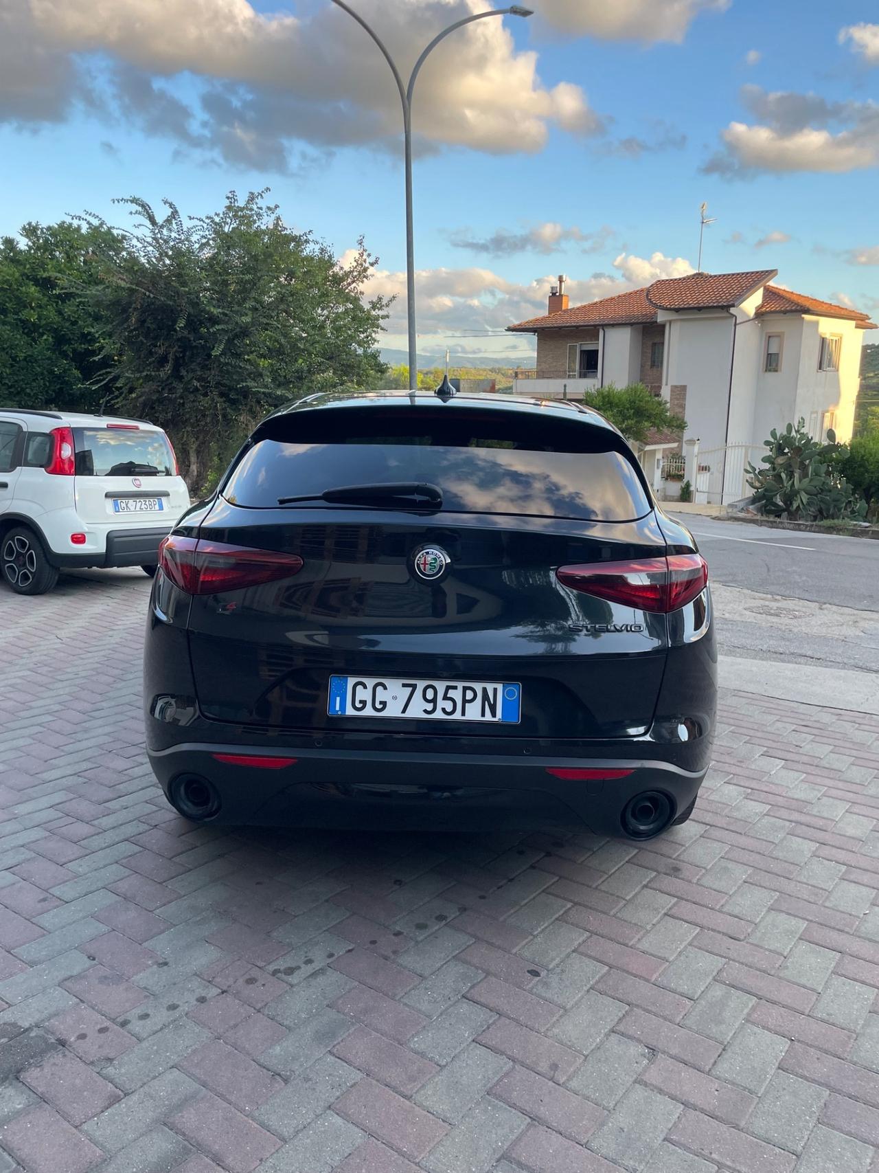Alfa Romeo Stelvio 2.2 Turbodiesel 190 CV AT8 Q4 Sprint