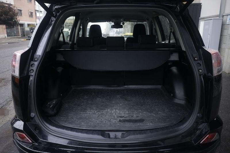 Toyota RAV4 Toyota RAV4 2.0 D-4D 2WD Style Unicoproprietario