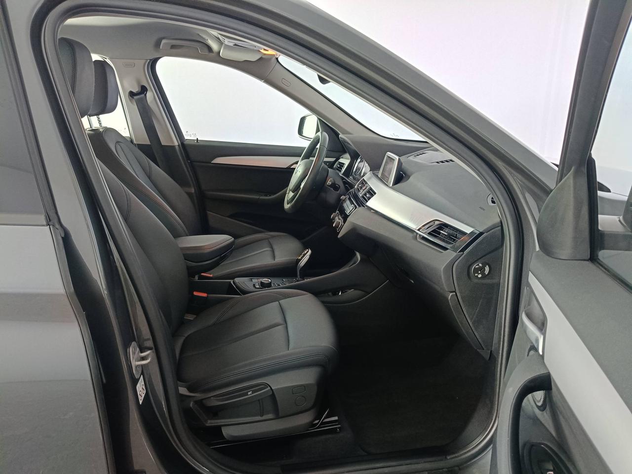 BMW X1 F48 2019 - X1 sdrive18d Advantage auto