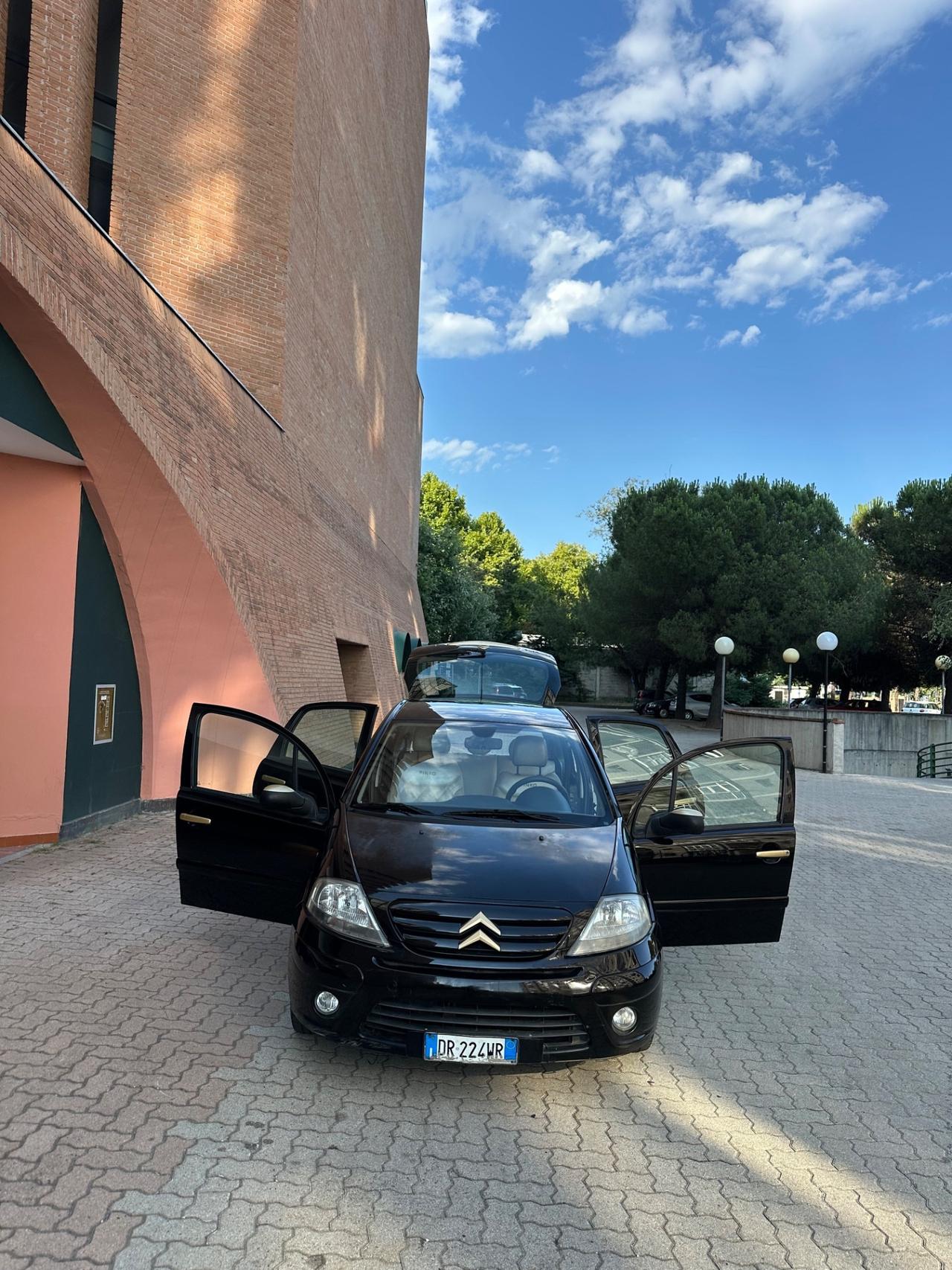 Citroen C3 1.4 16V Gold by Pinko