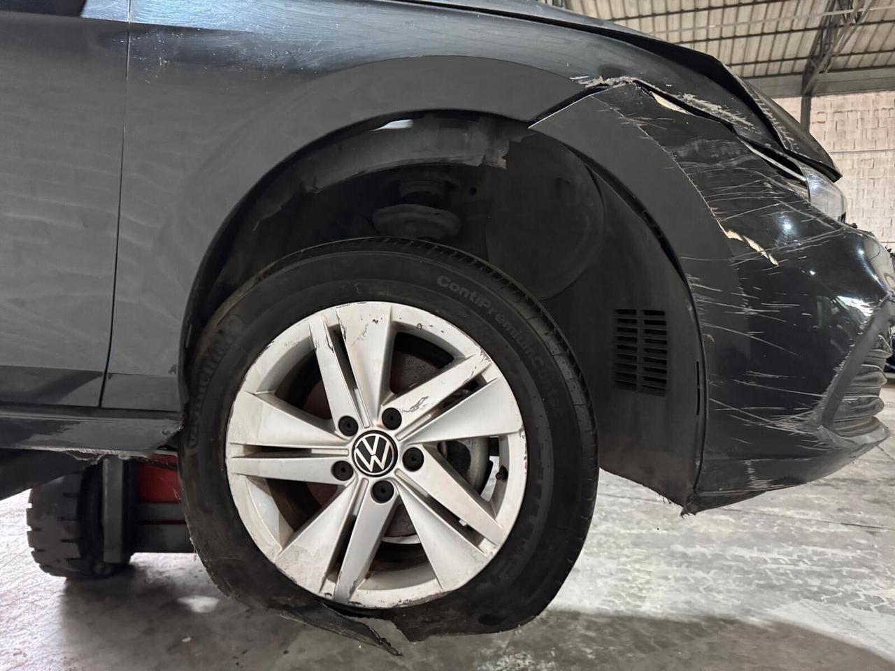 Volkswagen Golf 1.0 etsi 110cv dsg INCIDENTATA