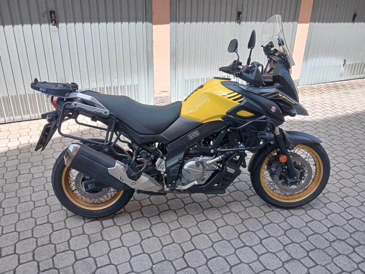Suzuki V Strom DL 650 XT ABS