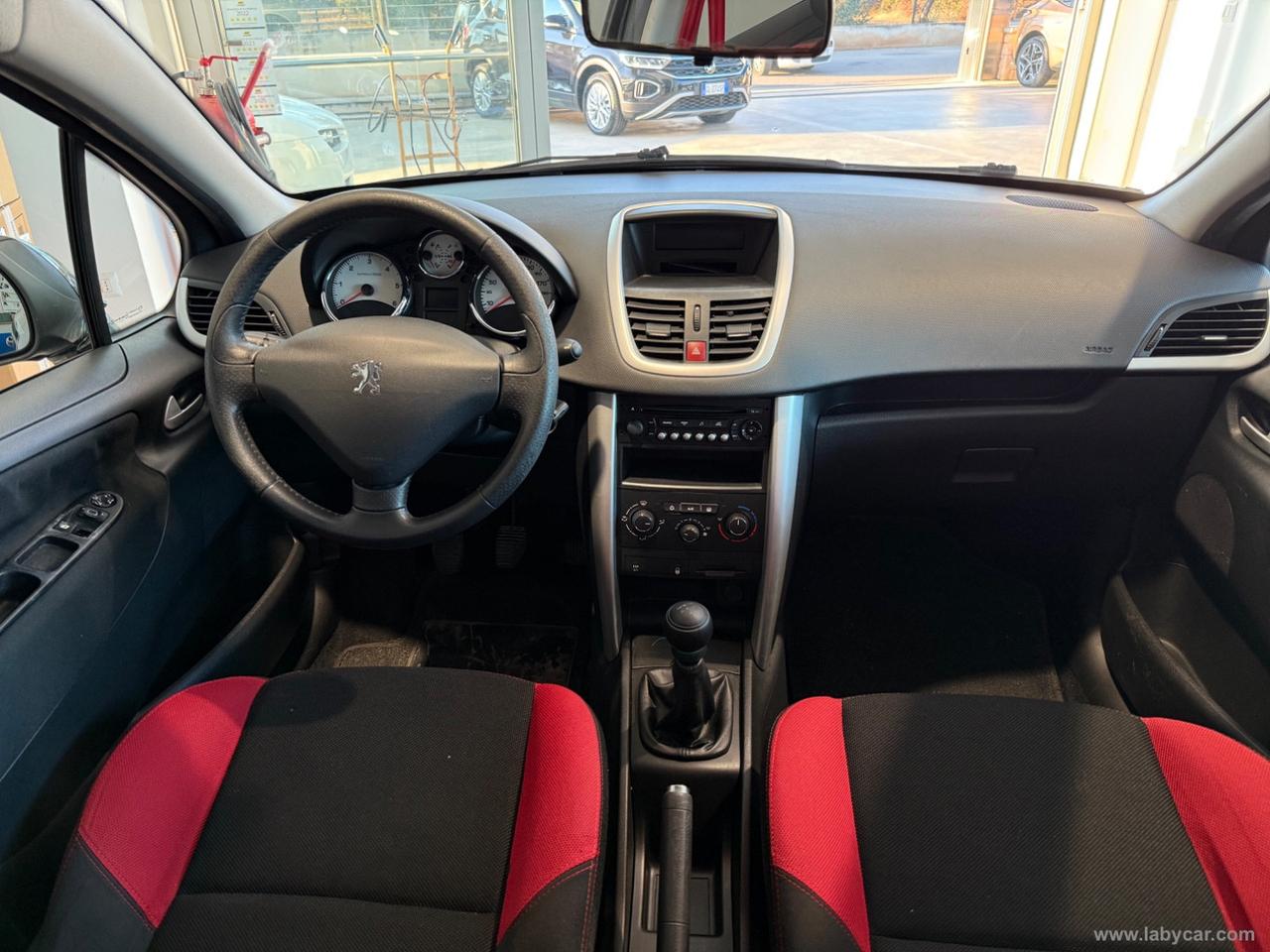 PEUGEOT 207 1.6 8V HDi 93 CV 5p. Sweet Years
