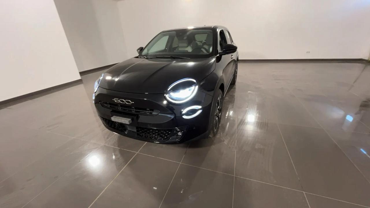 Fiat 600 Hybrid 110 CV DCT MHEV La Prima