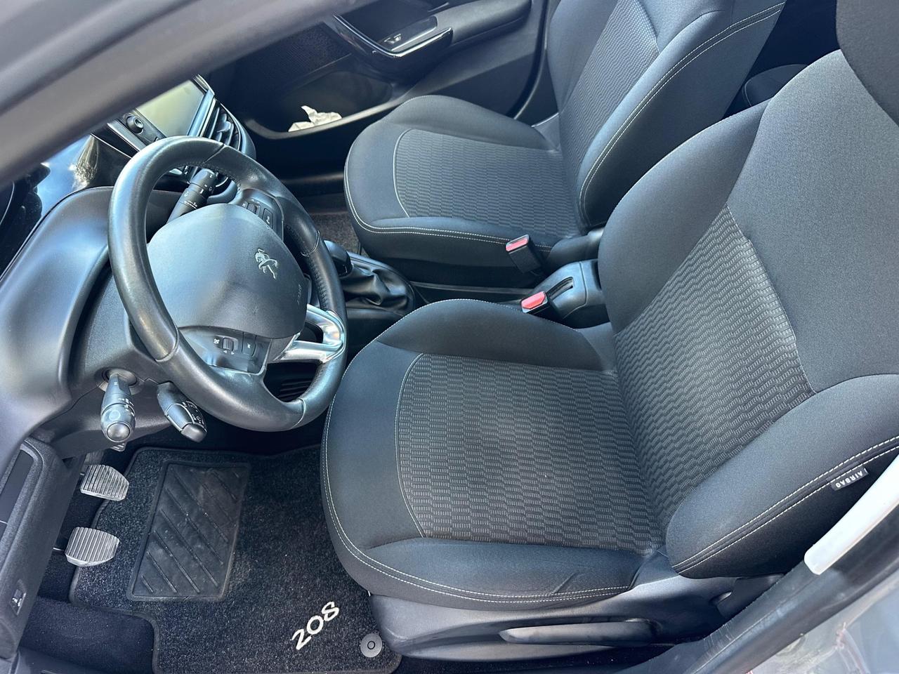 Peugeot 208 BlueHDi 1.4 75 5 porte Allure neopatentati