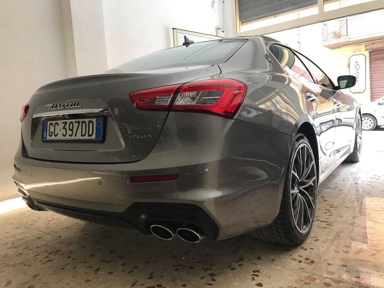 Maserati Ghibli V6 Diesel 250CV Gransport 12/2020
