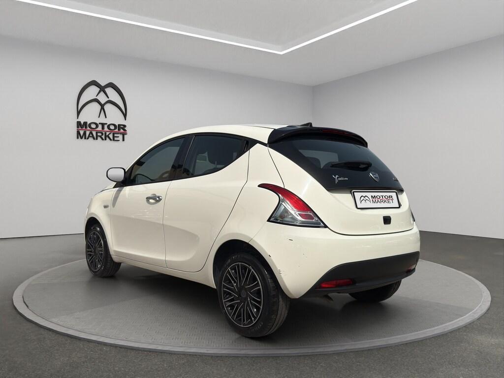 Lancia Ypsilon 5 Porte 1.0 FireFly Hybrid Silver